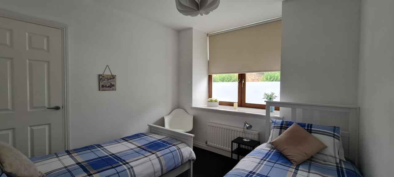 The Heathers - Near Beach & Free Golf Bag & Clubs. Apartment Maybole Exterior photo